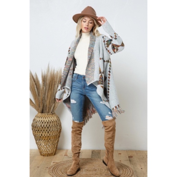 SOLD OUT Gray Open Drape Knit Geo Aztec Tribal Western Print Fringe Cardigan - Picture 5 of 8
